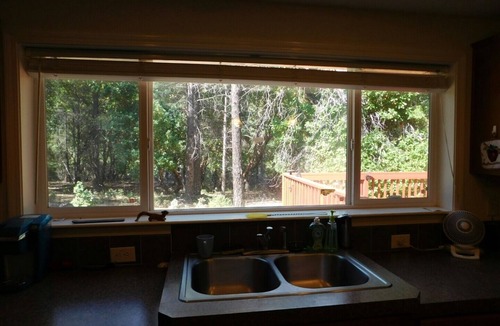 Junction City Cabin | Private Get-Away - Relax, Fish, Explore!