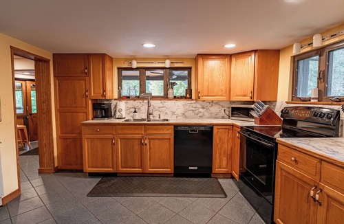 Hunter House | Private Getaway 10 Mins From Hunter & Windham Mountain