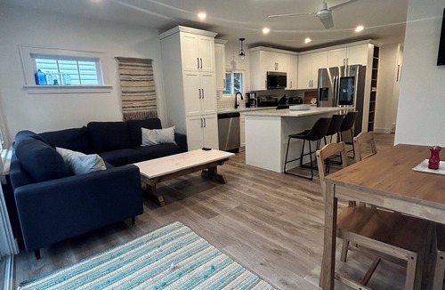 Kincardine Cottage | Private Getaway on Station Beach in Kincardine *New*