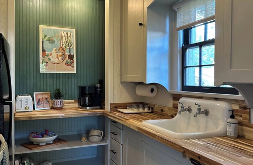 Central Oklahoma City Apartment | Private Guest Home steps from Paseo Arts District