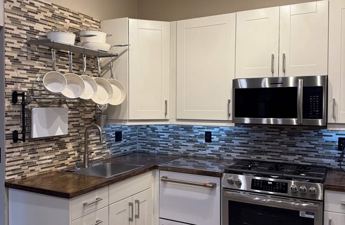 Agoura Hills Apartment | Private Guest House Suite located in a Cul-de-sac neighborhood of Agoura Hills
