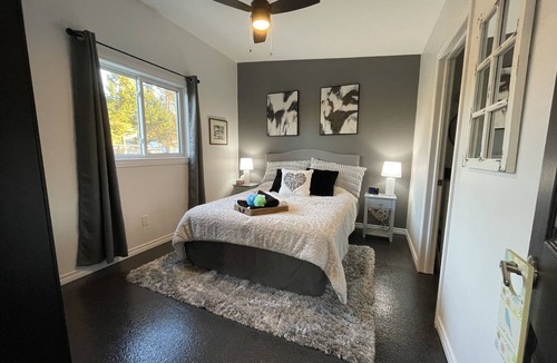 Ruthven House | Private Guest House!
