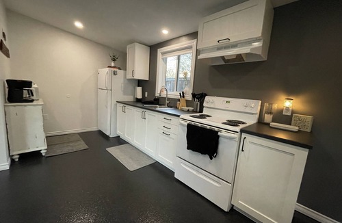 Ruthven House | Private Guest House!