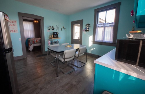 Hermann Cottage | Private Guest House-Hermann MO