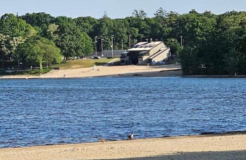Lake Ronkonkoma Apartment | Private Guest House-Lake Ronkonkoma