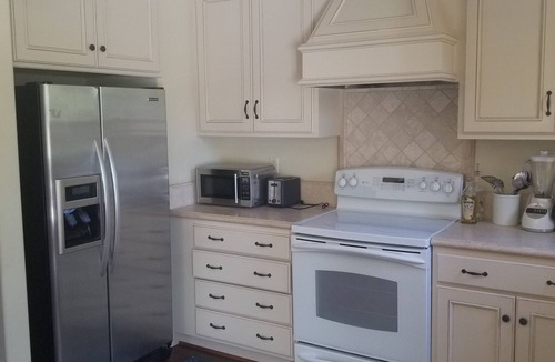 Turtle Rock Cottage | Private Guest House part of a large Estate, Irvine