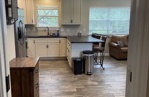 Brushy Bend Park House | Private Guest House on 3 acres