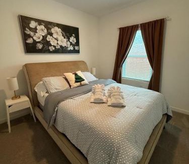 Wheatland House | Private Guest Suite, 7 miles from Hard Rock
