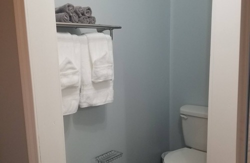 Hamlin House | Private Guest Suite