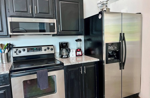 West Jordan Apartment | Private Guesthouse + King Bed + Fireplace