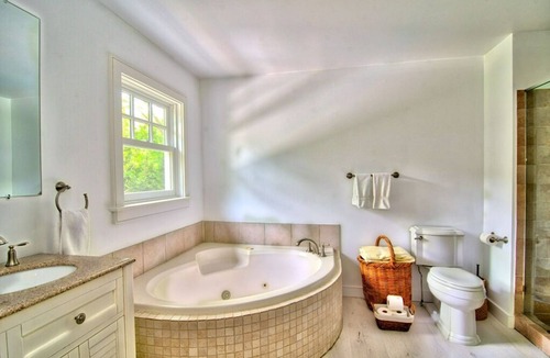 Wainscott Woods House | Private Hampton Home-Wainscott