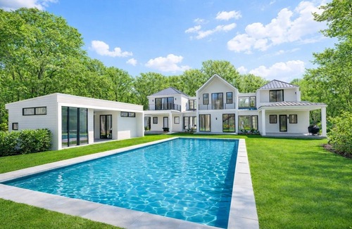 Noyack House | Private Hamptons Estate - 7 BR, Pool, Spa, Sag Harbor