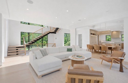 Noyack House | Private Hamptons Estate - 7 BR, Pool, Spa, Sag Harbor