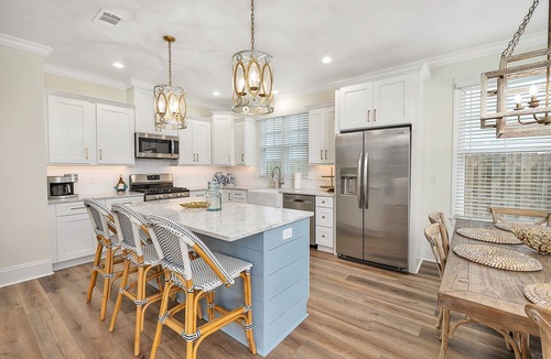 Saint Simons Heights House | Private Heated Pool, Close to Beaches, Restaurants & Shopping!