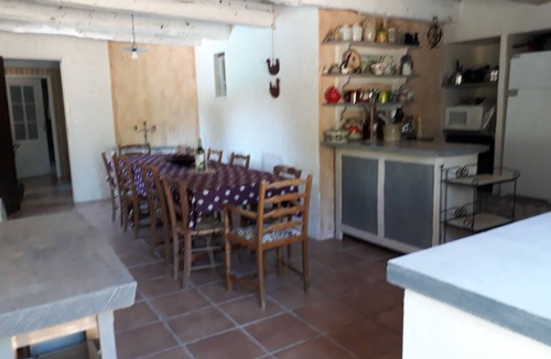Bouloc House | Private heated infinity pool Quiet countryside Medieval Lauzerte