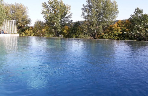 Bouloc House | Private heated infinity pool Quiet countryside Medieval Lauzerte