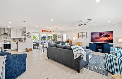 Boynton Beach House | Private HEATED Pool Oasis🌞🌴 SPRING 2026 Dates are Booking FAST!