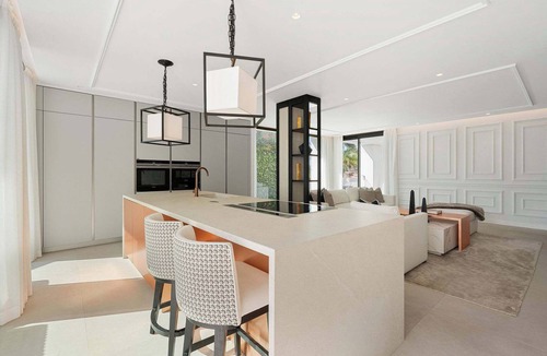 Marbella Villa | Private Heated Pool, Steam Room, Jacuzzi & Gym
