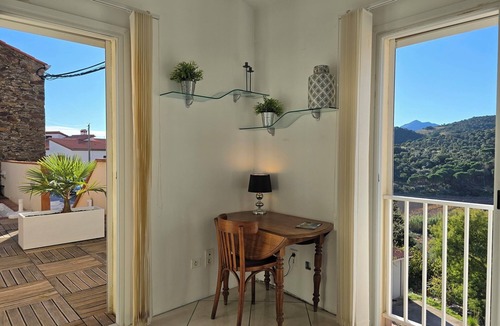 Port-Vendres Apartment | Private heated swimming pool at "Le Nid de Paulilles