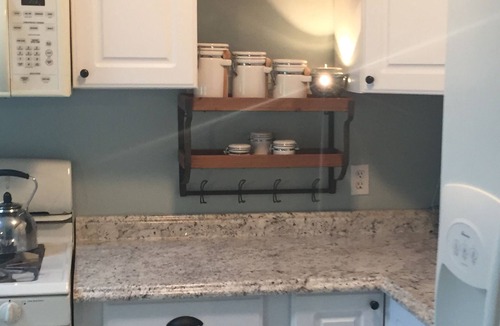 Canandaigua Cottage | Private hideaway close to everything with lake access.