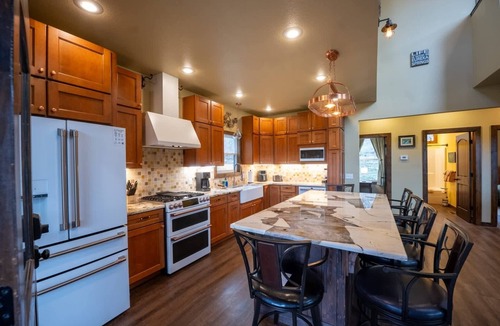 Eureka Springs House | Private Hiking Trails, Pet Friendly, View, Privacy