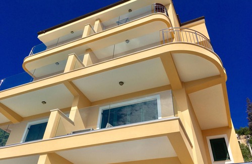 Medveja Apartment | Private hillside location ★ with special views, ideal for couples