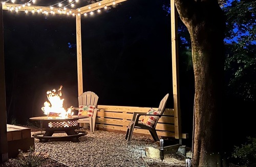 Marble Dale Cabin | Private Hilltop Cabin at Houndcliffen