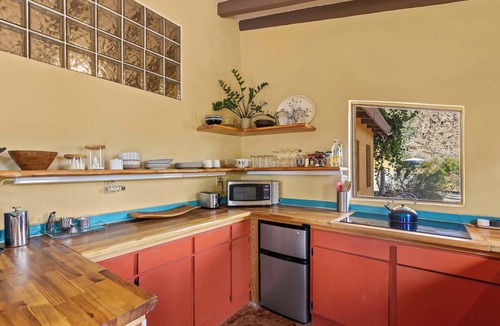 Morongo Valley House | Private Hilltop Getaway by Navigate Stays