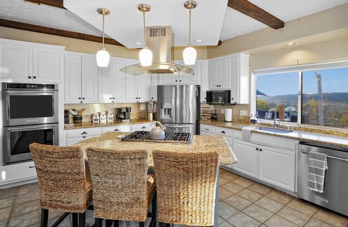 Lakeside House | Private Hilltop Villa: Pool, Spa, Bar, Arcade