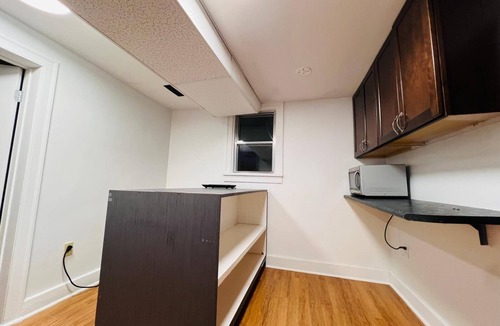 Medicine Hat House | Private Hillview Gateway