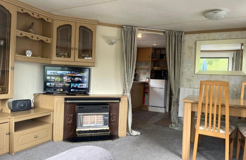 Ryde House | Private Holiday home in calm site