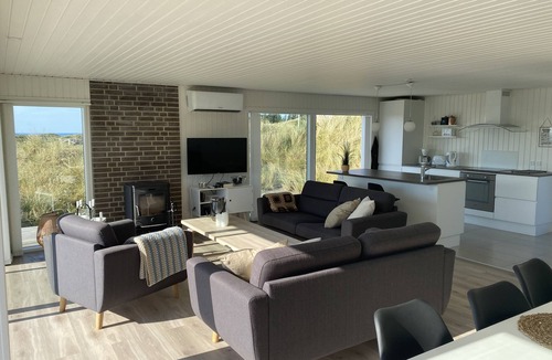 Saltum House | Private holiday home with sea view