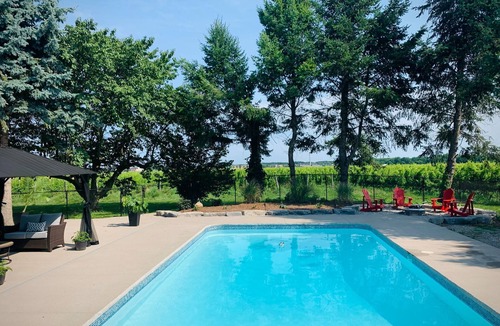 Niagara-on-the-Lake Other | Private home, hot tub, in-ground pool, vineyard views.
