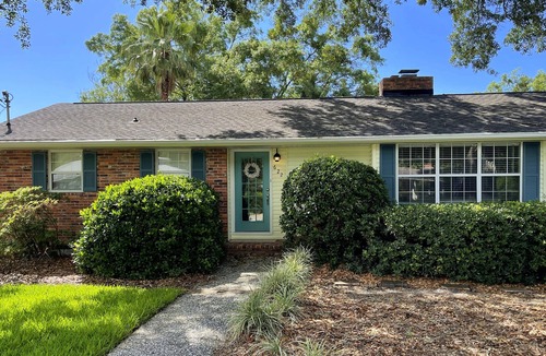 Saint Simons Island House | Private home with fenced back yard - PET FRIENDLY!
