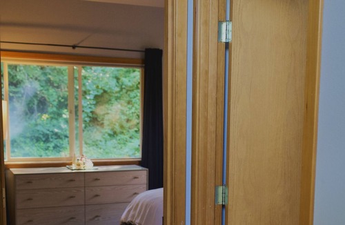 Oatfield House | Private home, 20 minutes from downtown