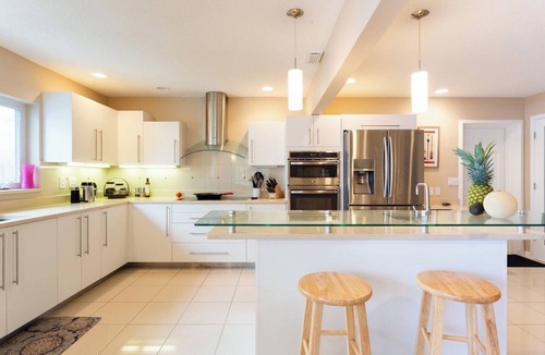 Siesta Key Village House | Private Home 2bed 2bath King Bed Spa