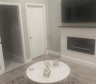 Brockton House | Private Home Cozy room