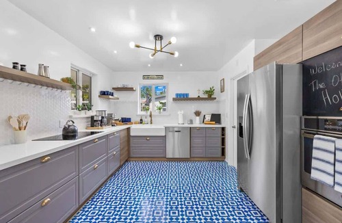 North Central Hollywood House | Private Home - Heated Pool - The Other Hollywood