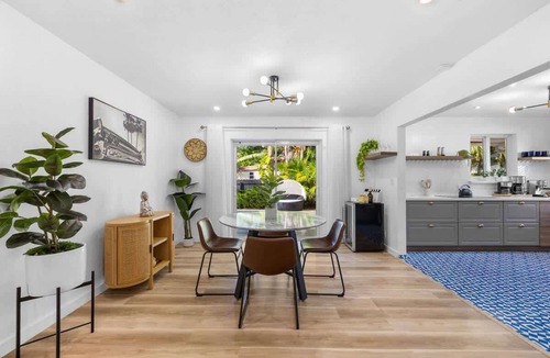 North Central Hollywood House | Private Home - Heated Pool - The Other Hollywood