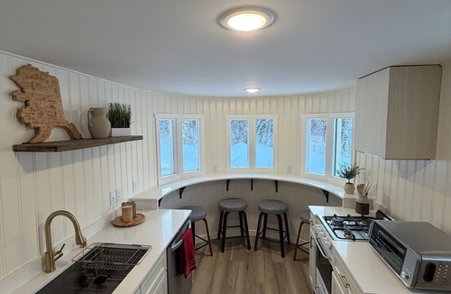 Rabbit Creek House | Private home in Anchorage