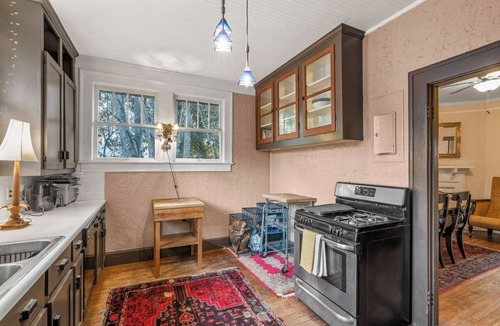 Yemassee House | Private Home in Downtown Yemassee