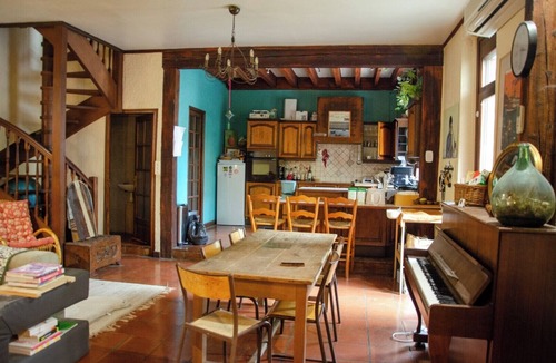 Republique - Tolstoi House | Private home in Gratte-ciel