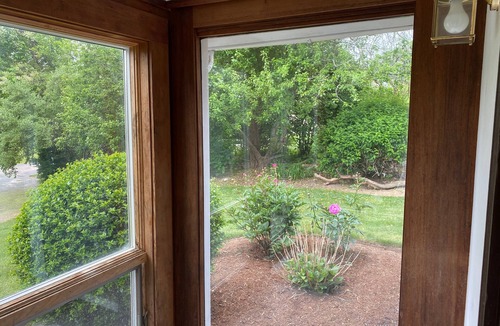 Matunuck House | Private Home in scenic Matunuck, RI within walking distance to Town Beach