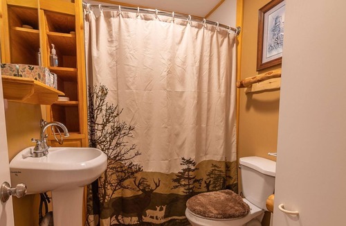 Stratton House | Private Home Near Eustis