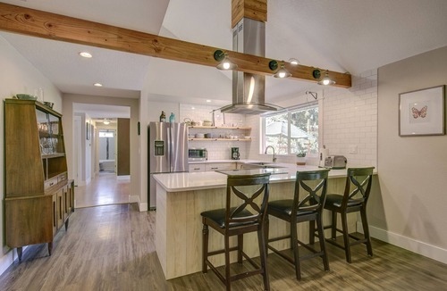 Aloha House | Private Home, Near Nike & Intel, w/spacious yard