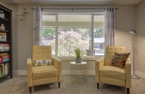 Aloha House | Private Home, Near Nike & Intel, w/spacious yard