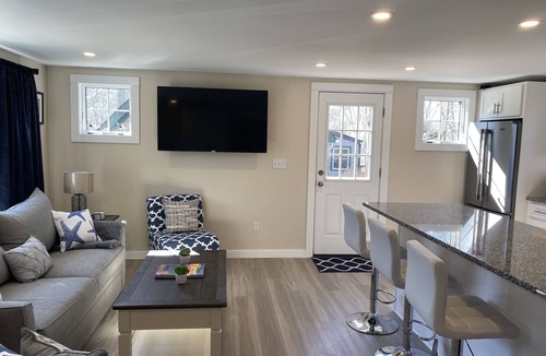 Narragansett House | Private home, short walk to Harbour Island beach! Central A/C, family friendly!