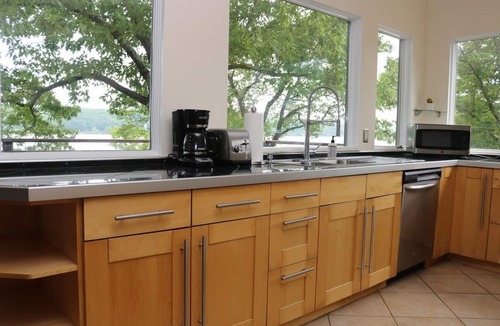 West Camp House | Private Home, Stunning Hudson River Views- 30 min from Hunter Mountain