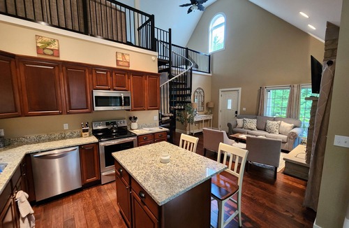 Michigan City House | Private Home w/Fireplace & Golf Cart on Wooded Lot Near Lake Michigan Beaches
