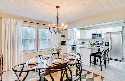 Terry Sanford Cottage | Private Hot Tub & Cold Plunge: Fayetteville Gem!